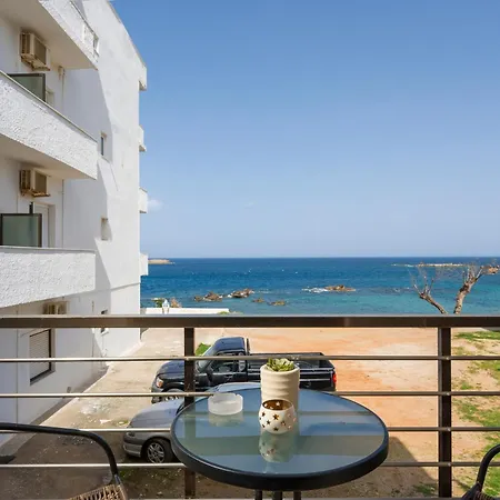 Elita Beachfront Apartment